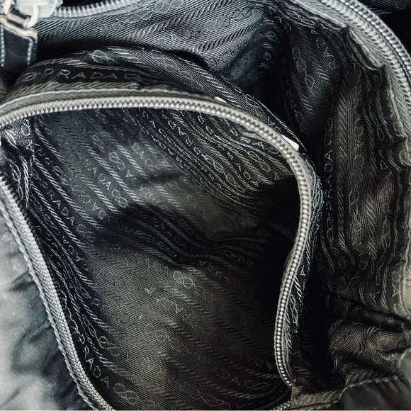 ⬇️ PRICE DROP⬇️Prada Black Nylon Crossbody Bag Adjustable strap - Picture 11 of 13